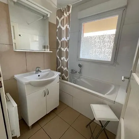 46m With Terrace - With Pool